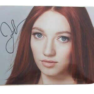 AUTOGRAPH Hunger Games Fox Face Foxface Katniss Everdeen / Jacqueline Emerson